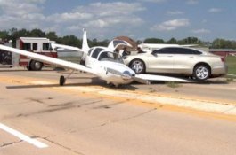 Diterbangkan Kakek 79 Tahun, Pesawat Ini Akhirnya Tabrakan dengan Mobil