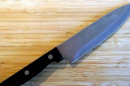 Ingin Bayi Laki-Laki, Seorang Ayah Belah Perut Istrinya yang Hamil