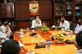 IKA Fakultas Hukum UMI Siap Bersinergi dengan Pemkot Makassar Kendalikan Covid-19