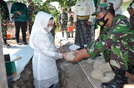 Pj Sekda Gowa Lakukan Peletakan Batu Pertama Aula Kodim 1409 Gowa