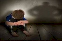 Demi Liburan Bareng Istri Baru, Seorang Ayah Rela Menjual Anaknya Sendiri