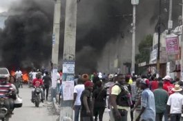 Presiden Haiti Dituntut Mundur, Demonstran Bentrok dengan Polisi