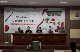 Jaga Ketahanan Pangan, CEGAT Gelar Pelatihan Budi Daya Ikan dalam Ember