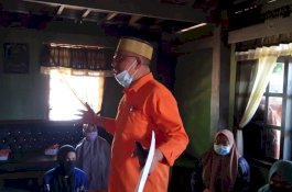 Dikunjungi Lutfi, Warga Mangalekana: Kami Kesulitan Dapat Pupuk