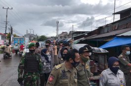 Pilih Pendekatan Persuasif, Satpol PP Sulsel Bersama TNI-Polri dan Dishub Sidak Pasar Tradisional