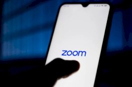 Tak Sadar Kamera Menyala, Pejabat Ini Terekam 