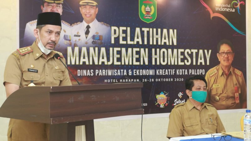 Warga Palopo Dibekali Ilmu Manajemen Homestay