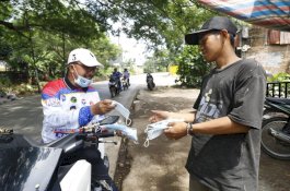 Jadi Trendsetter, 1.200 Relawan Appi-Rahman Serbu Empat Kecamatan untuk Kampanye Sambil Bagi Masker