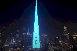 Cuma untuk Umumkan Jenis Kelamin Bayi, Pasangan Ini Sewa Sewa Burj Khalifa Rp1,4 M