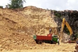 Diduga Tak Berizin, Polisi Hentikan Tambang Galian C di Manggala