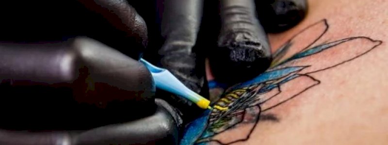 Termasuk Kelamin, Wanita Ini Habiskan Rp378 Juta untuk Tato Seluruh Tubuhnya