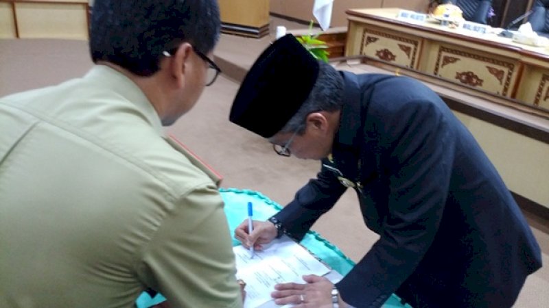 Taufan Pawe dalam sebuah kegiatan