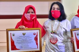 Ketua TP PKK Takalar Raih Penghargaan Anak Tingkat Sulsel