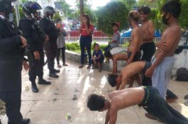 Tak Hanya Jaga Kantibmas, Team Tubarania Polres Gowa Juga Sweeping Prokes