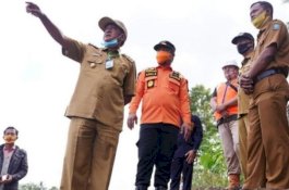 Bahas Oprit Jembatan Pacongkang, Wagub Sulsel dan Bupati Soppeng Turun Langsung ke Lapangan