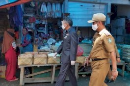 Wali Kota Parepare Turun Langsung Pantau Prokes di Pasar