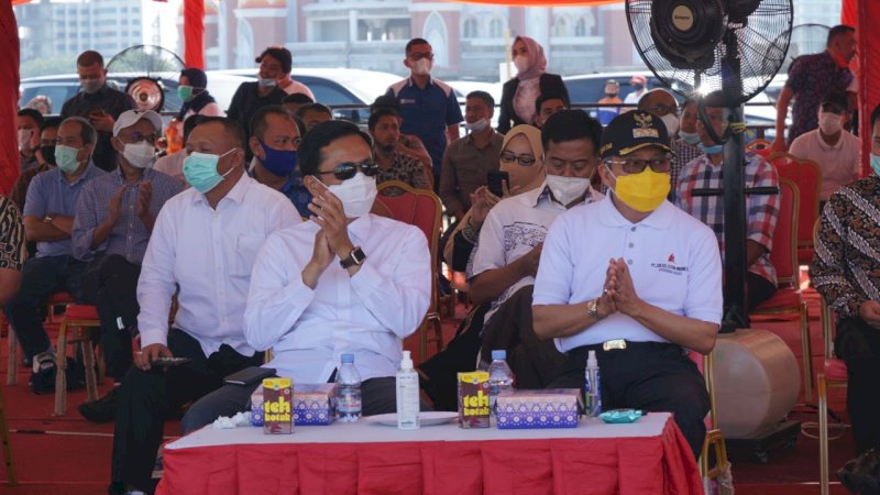 Wali Kota Parepare Taufan Pawe (kanan) bersama Wali Kota Makassar Prof Rudy Djamaluddin.