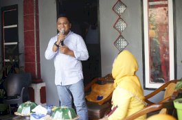 Emak-emak Tak Sabar Tunggu Program Dana Boskot Irman-Zunnun